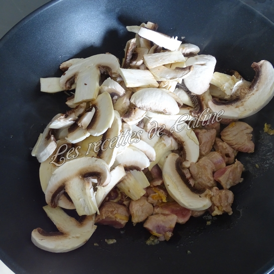 Sauté de dinde aux lardons et champignons06