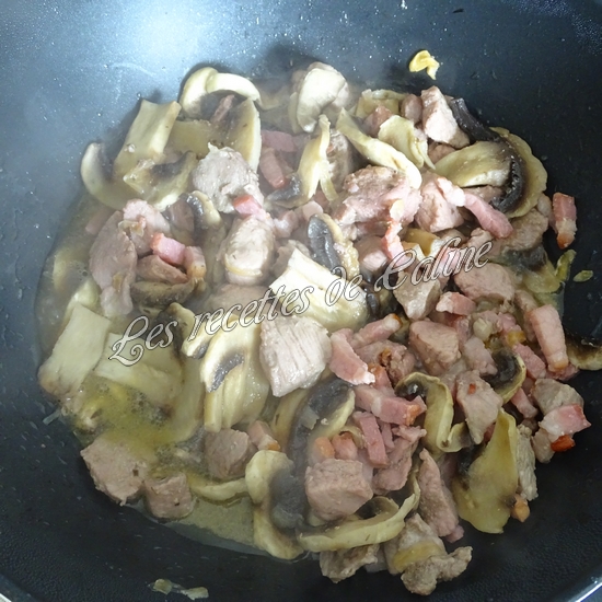 Sauté de dinde aux lardons et champignons09