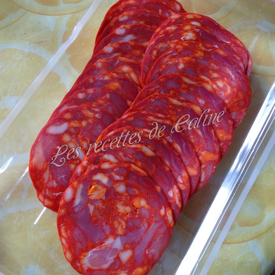 Petit pain pizza au chorizo05