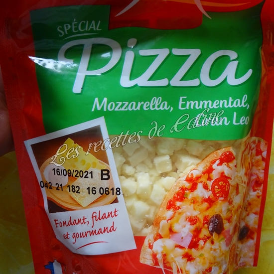 Petit pain pizza au chorizo07