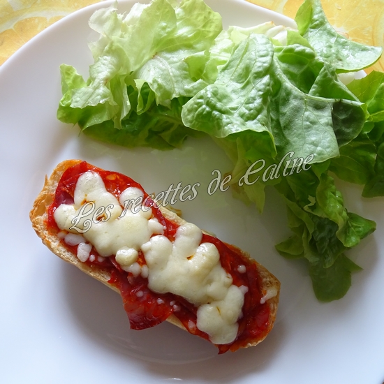 Petit pain pizza au chorizo10