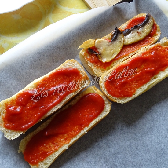 Petit pain pizza au poulet, champignons et boursin09