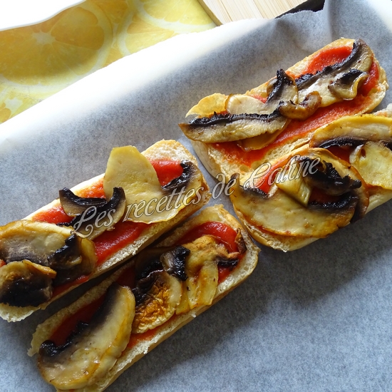 Petit pain pizza au poulet, champignons et boursin10