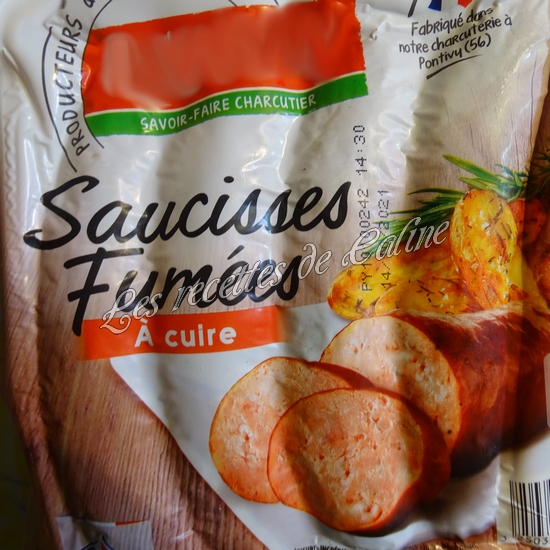 Pommes de terre à la cancoillotte, saucisses de Morteau et fumée02