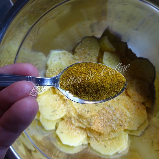 Pommes de terre à la cancoillotte, saucisses de Morteau et fumée08