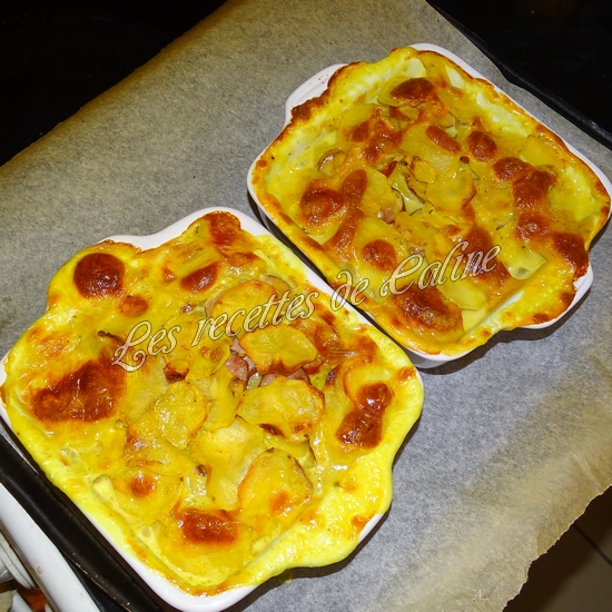 Pommes de terre à la cancoillotte, saucisses de Morteau et fumée16