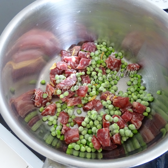 Coquillettes au saucisson et petits pois07