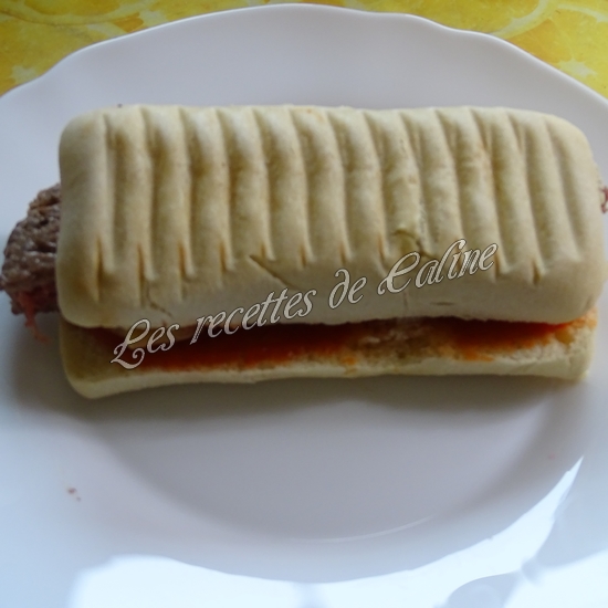 Panini au steak haché, maroilles et ketchup14