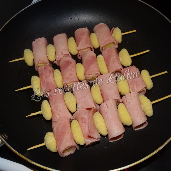 Brochettes de gnocchis09