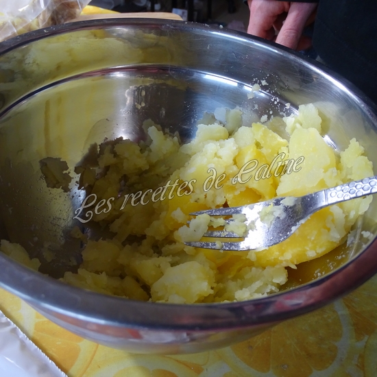 Brick au poulet fromage et oeuf coulant15