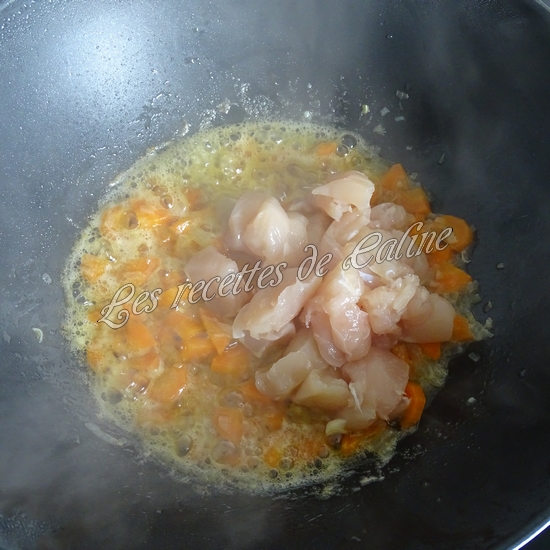 Riz de chou-fleur frit au poulet10