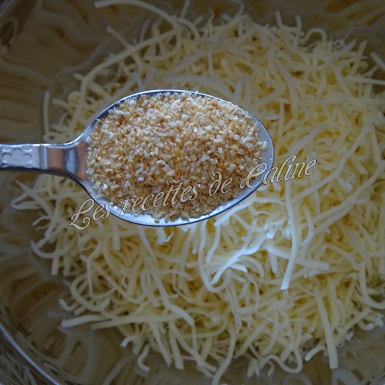 Steak haché de poulet au cœur coulant de fromage08