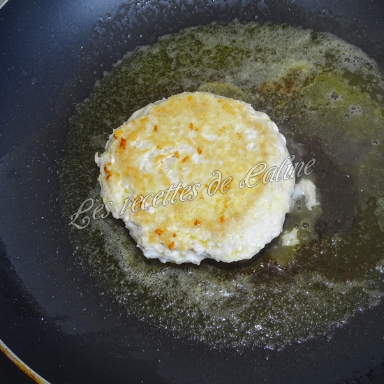 Steak haché de poulet au cœur coulant de fromage15