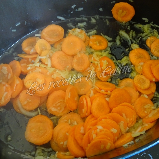 Soupe crémeuse au poulet et au riz08