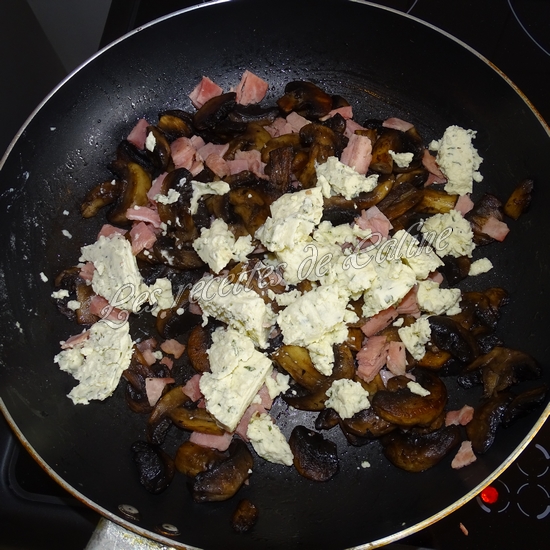 Chausson au champignons et boursin10