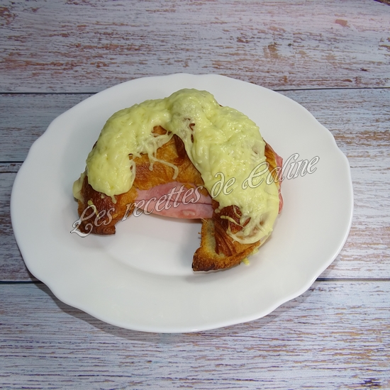 Croissant au jambon15