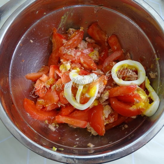 Salade de tomates, thon et oeufs08