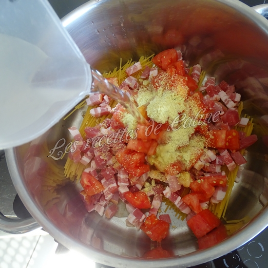 One pot pasta tomates, lardons09