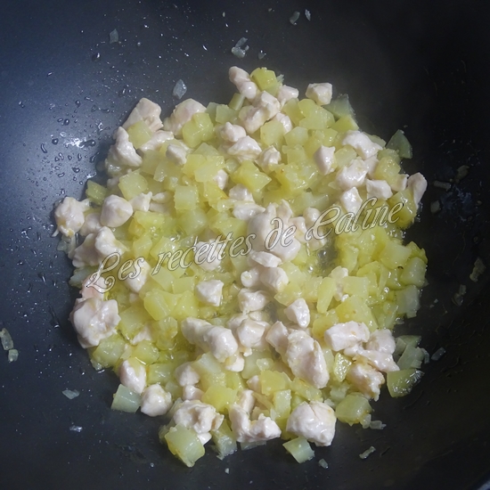 Chaussons farcis au poulet au curry - Curry puff12