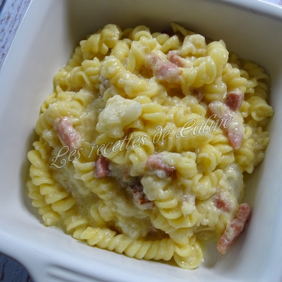 Pâtes au chou fleur, lardons et fromage à l'autocuiseur17