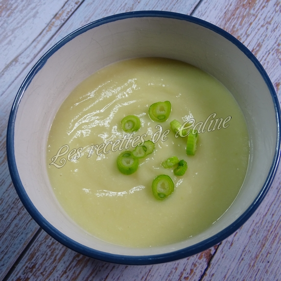 Velouté de pomme de terre et chou-fleur12