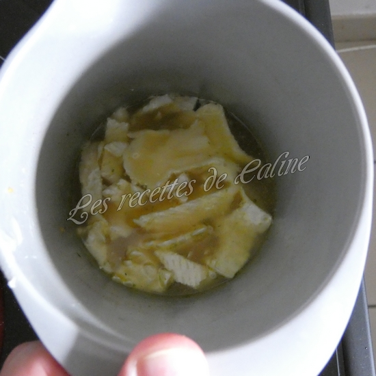 Brochettes de sauté de porc et sauce camembert15