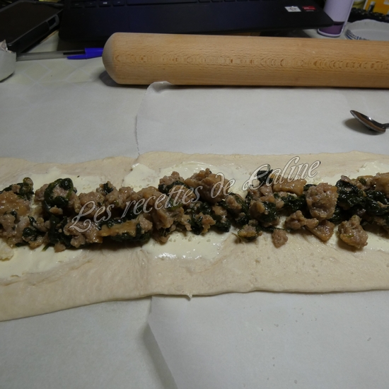 Roulés à la saucisse et aux épinards09