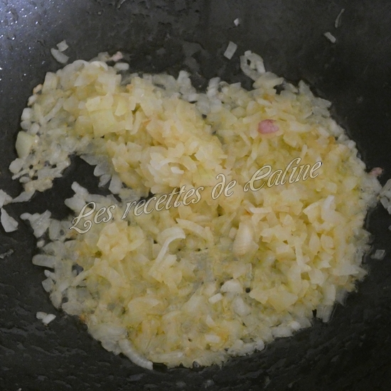 Sauté de porc aux oignons et aux tomates11
