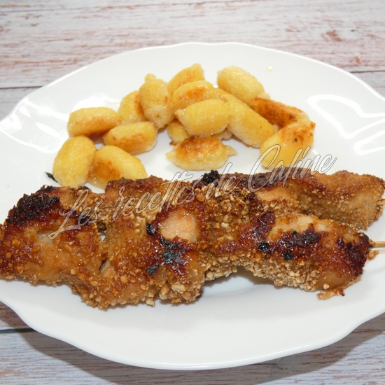 Brochettes de poulet en croûte de noix de cajou12