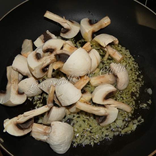 Escalope de dinde à la poitrine fumée et champignons de Paris05