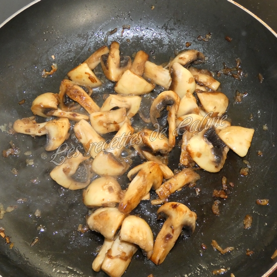 Escalope de dinde à la poitrine fumée et champignons de Paris06