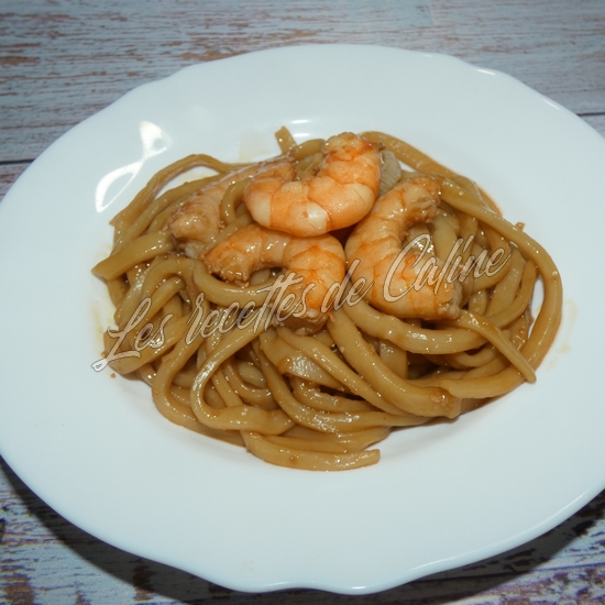 Sauté de crevettes teriyaki sur nouilles udon10