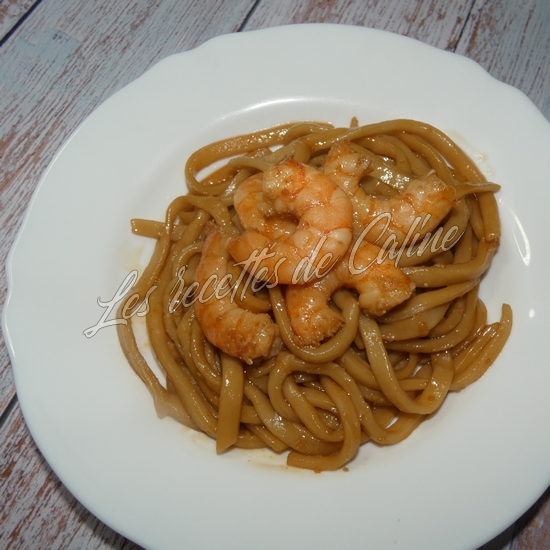 Sauté de crevettes teriyaki sur nouilles udon11