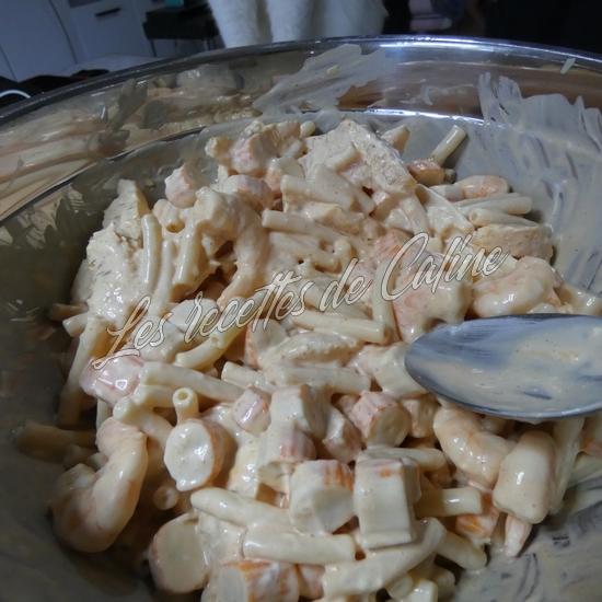 Salade de pâtes, crevettes, surimi et orange18